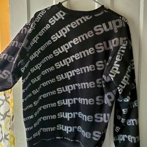 Supreme sweatshirt